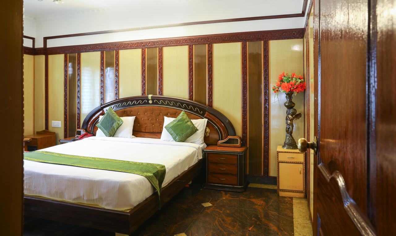 Treebo Nava Nidhi Comforts บังกาลอร์ ภายนอก รูปภาพ